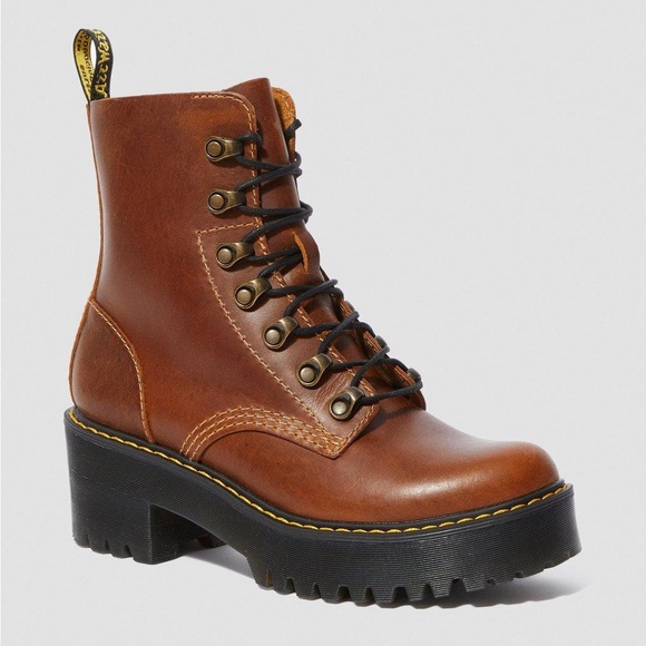 Dr Martens Leona platform boots (size 9) - Picture 1 of 10